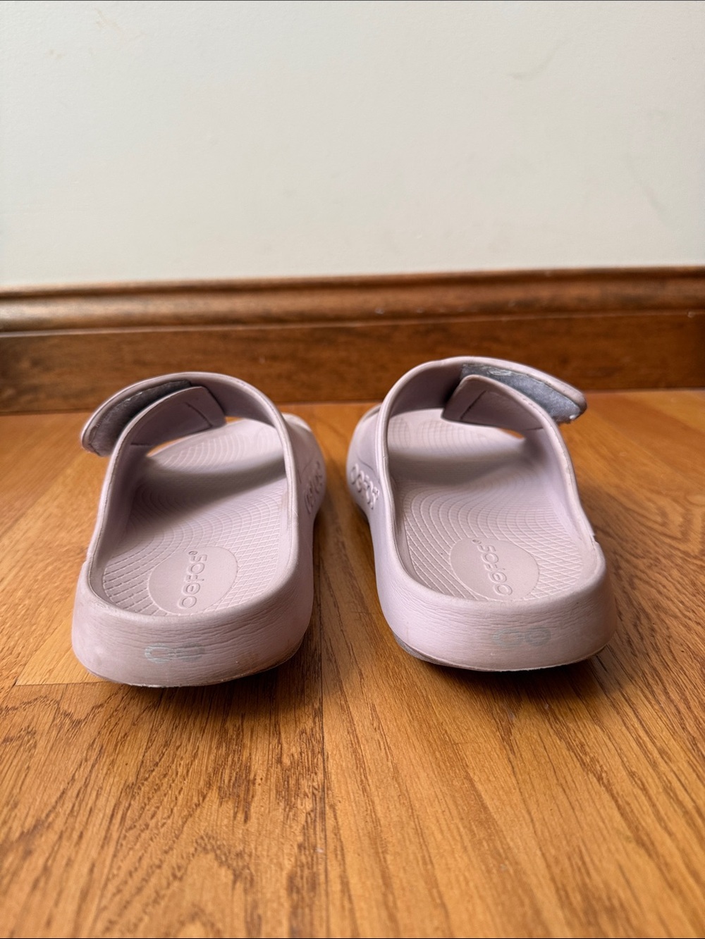 OOFOS OOahh Sport Flex Slides Lightweight Comfort Stardust? Women’s 8 Men’s 6 - Picture 9 of 14